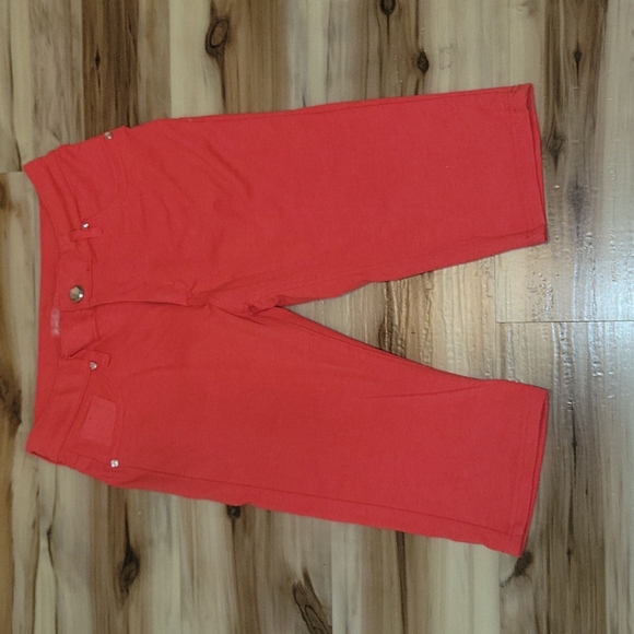 Coral Capri Jeggings - Picture 1 of 16